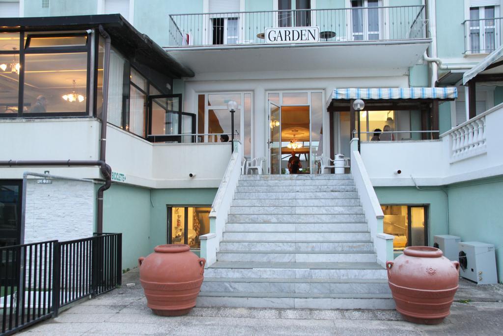 Hotel Garden Cattolica Dış mekan fotoğraf