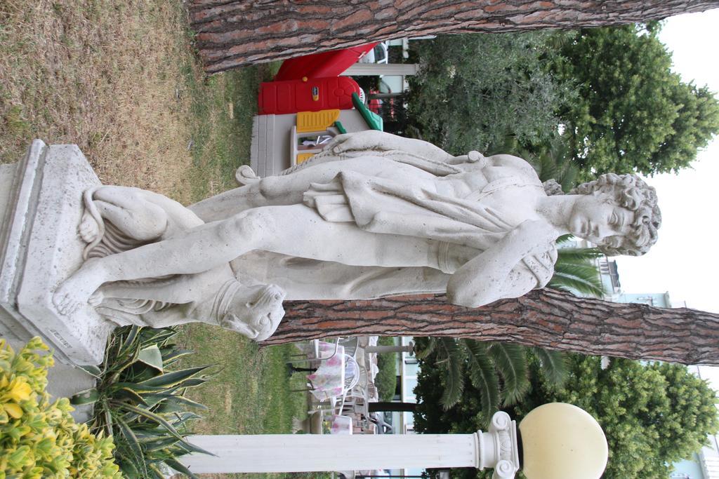 Hotel Garden Cattolica Dış mekan fotoğraf