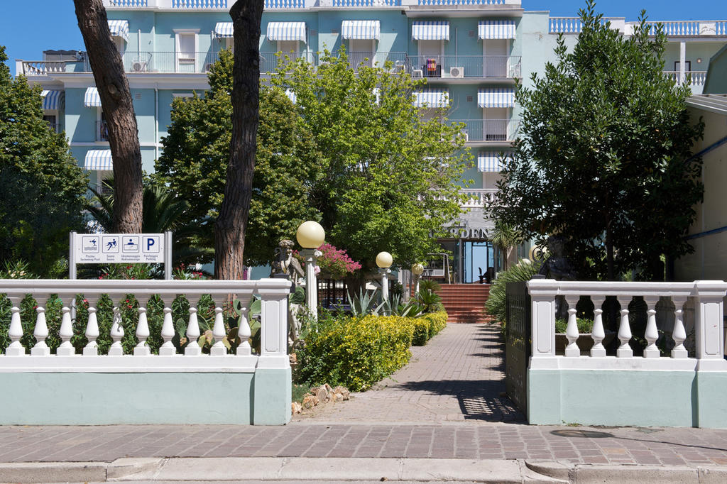 Hotel Garden Cattolica Dış mekan fotoğraf