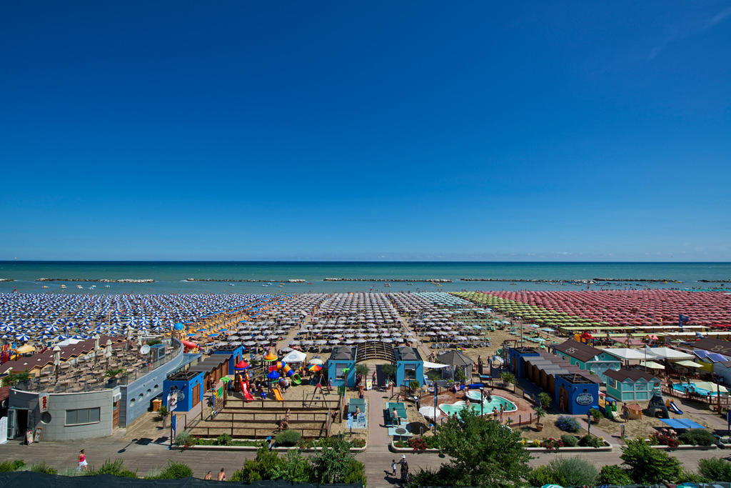 Hotel Garden Cattolica Dış mekan fotoğraf